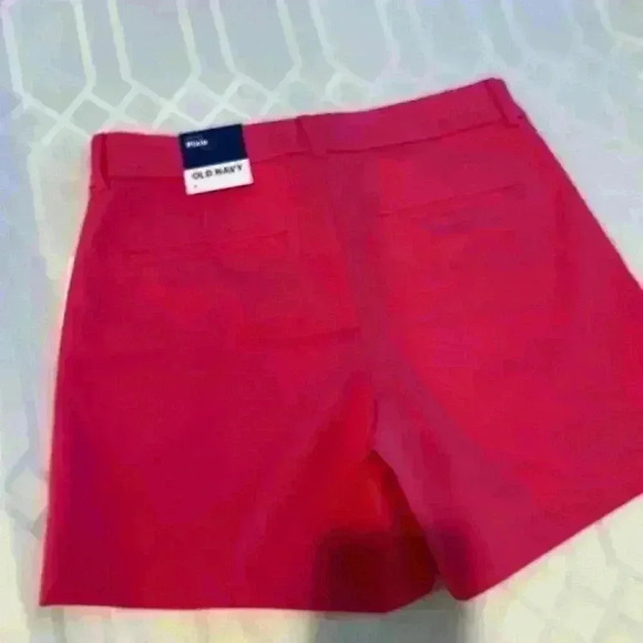 ✨Old Navy pixie shorts size 8 fuchsia, pink - Picture 2 of 6